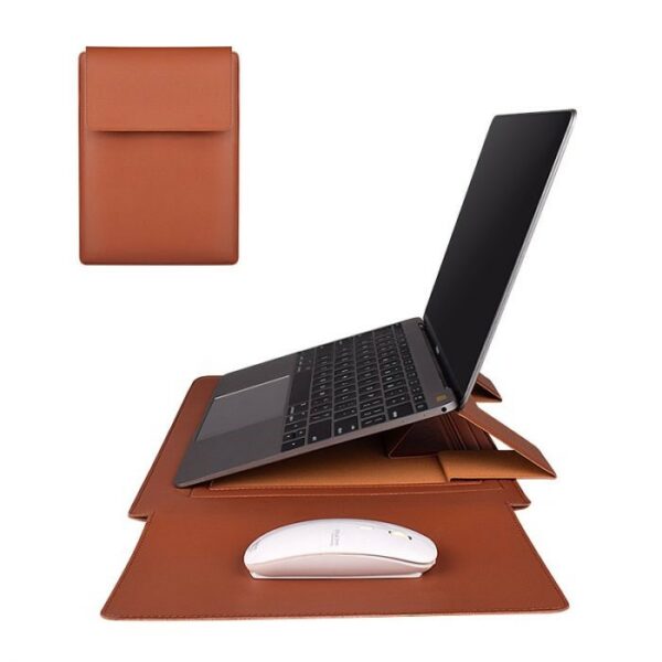 Housse d'ordinateur 3 en 1 personnalisable. Elle peut être un support d'ordinateur, un tapis de souris, et une housse.