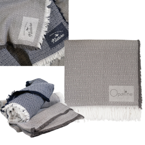 Plaid en tissage jacquard, personnalisable, fabrication européenne, doux et résistant.