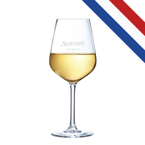 Verre à vin transparent, résistant et personnalisable, fabriqué en France.