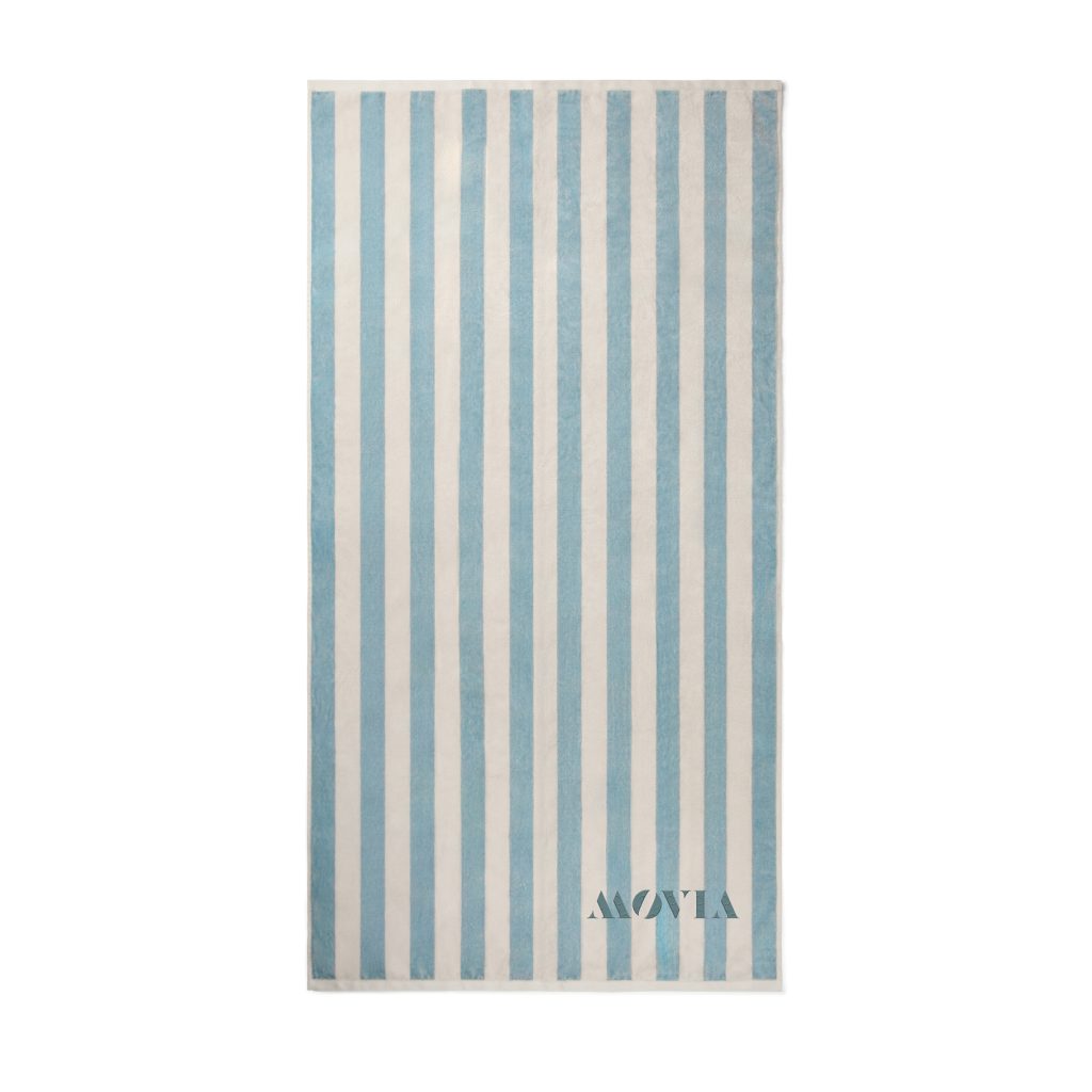 Serviette de plage personnalisable en coton recyclé GRS avec motif rayé bicolore, fabriquée au Portugal.